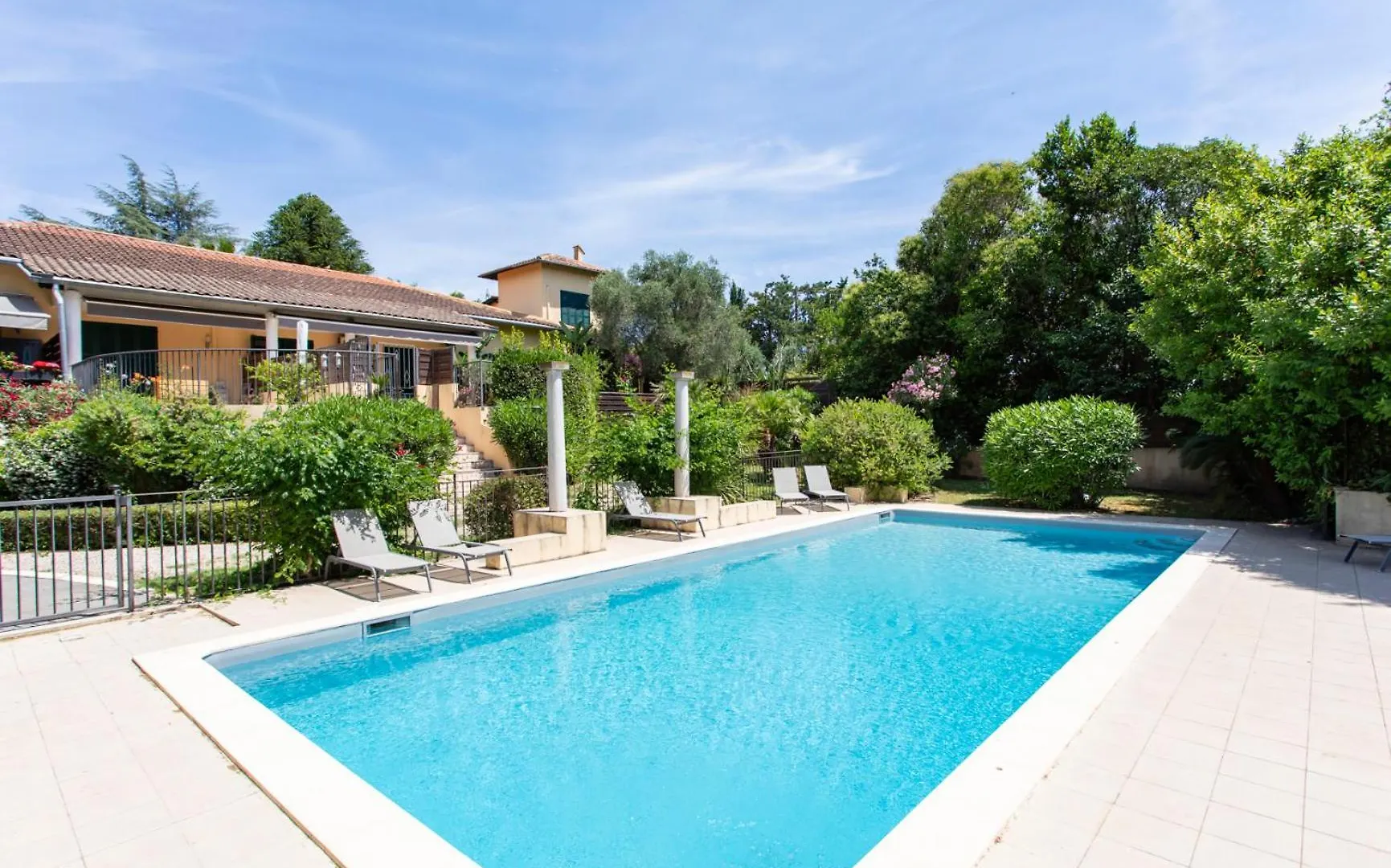 Apartamento C12 - 2 Bdr Duplex In Mougins - 2 Parking Spaces, Ac, Balcony & Pool